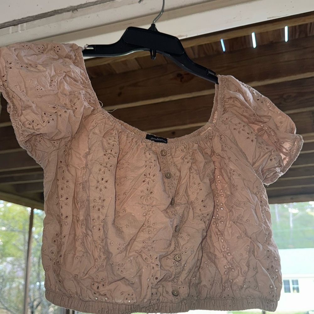 Crop top with buttons